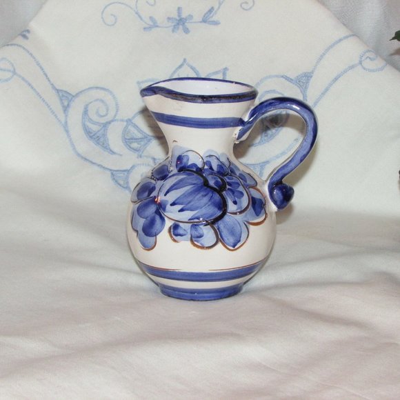 Blue & White Hand Painted Pottery Pitcher Small 4" Floral Decorative Folkart - Picture 7 of 8